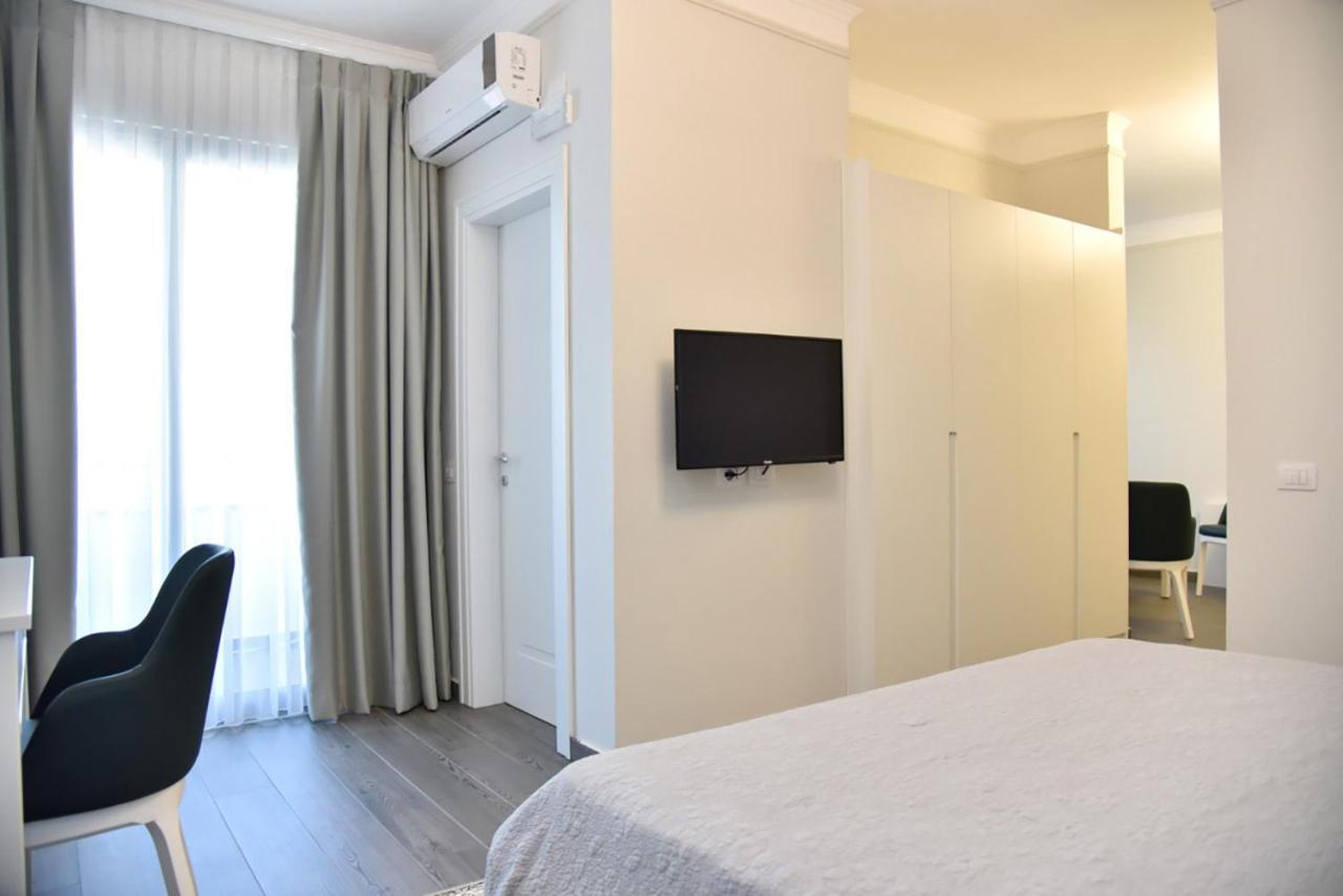 Hotel Imperiale Durres Exterior photo