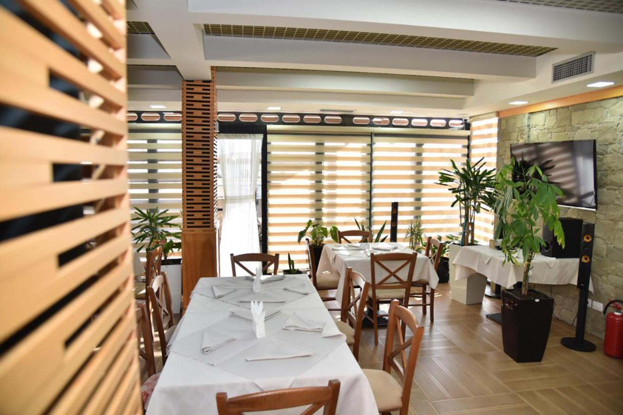 Hotel Imperiale Durres Exterior photo