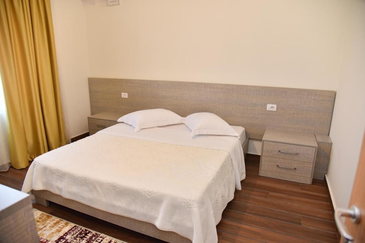 Hotel Imperiale Durres Exterior photo